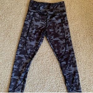 Zyia Camo Light and Tight 6-8